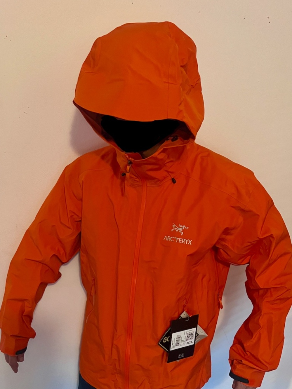 Arcteryx Beta LT Jacket Mens L Orange Gore-Tex Pro Waterproof Hooded Shell